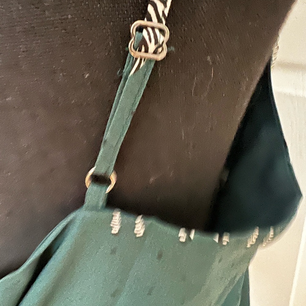 Banana Republic Green Zebra Print Silk Cami - Picture 3 of 4